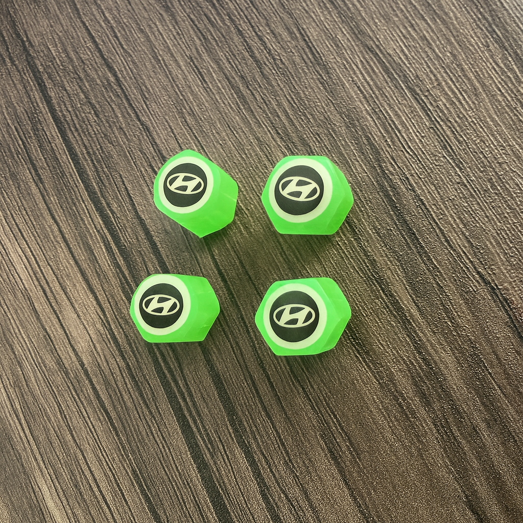 4 Darabos Világító Szelepsapka Készlet