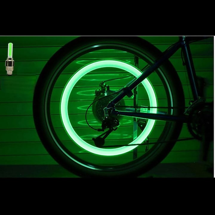 4 keréksapkából álló set lámpákkal