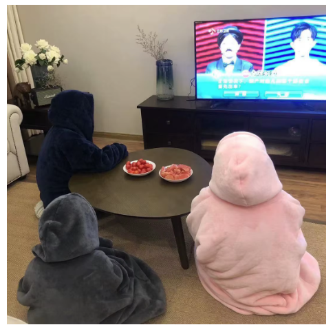 Túlméretezett Kapucnis Takaró Pulóver Zsebbel